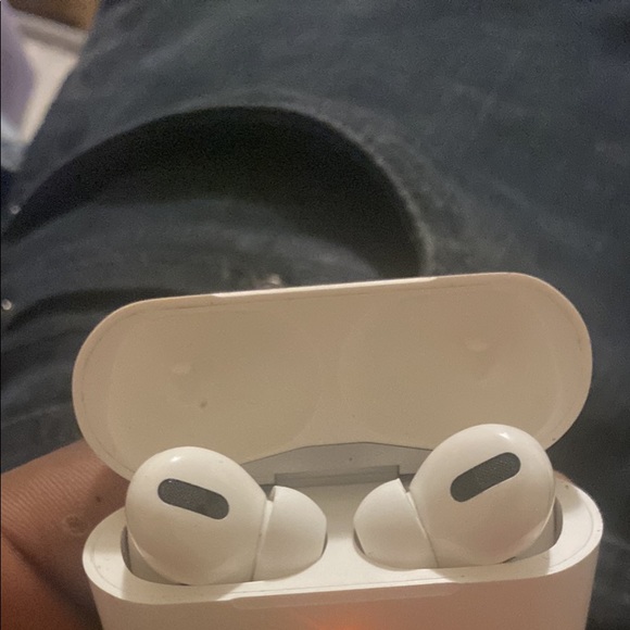AirPods Pro’s